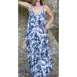 LoveStitch Maxi Dress M/L Blue Tye Dye Print Comfy Boho Resort wear Pockets